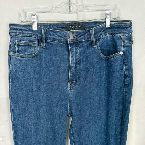 Judy Blue Jeans 90s Straight Fit High Rise EUC - Picture 2 of 9